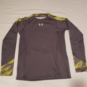 Under Armour cold gear logo shirt
